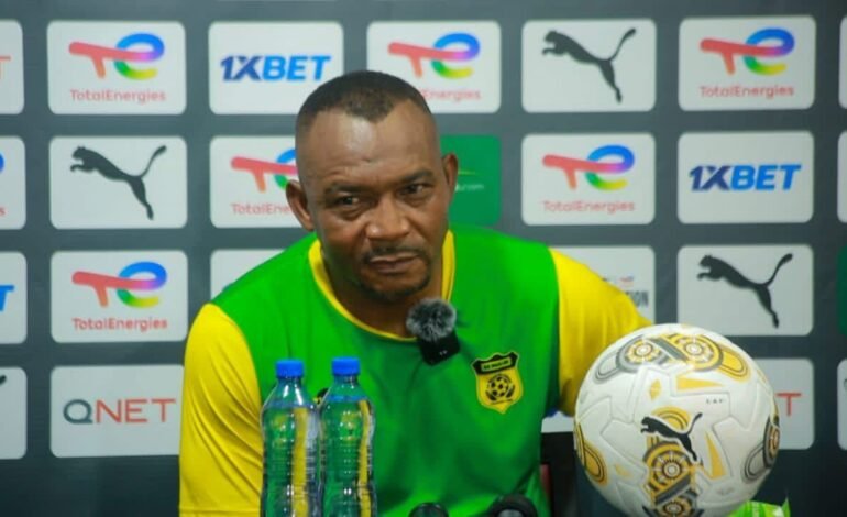 À deux jours de la manche aller du quart de finale de la Coupe de la confédération Africaine où l’As Maniema Union va recevoir la formation de l’USM Alger au stade Tp Mazembe. Le technicien Papy Kimoto a été optimiste sur la victoire de ses poulains face à la presse.