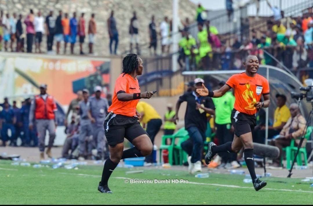 Illicocash Ligue 1 – Playoffs : Le derby V.Club–Les Aigles du Congo vire au chaos au stade Tata Raphaël