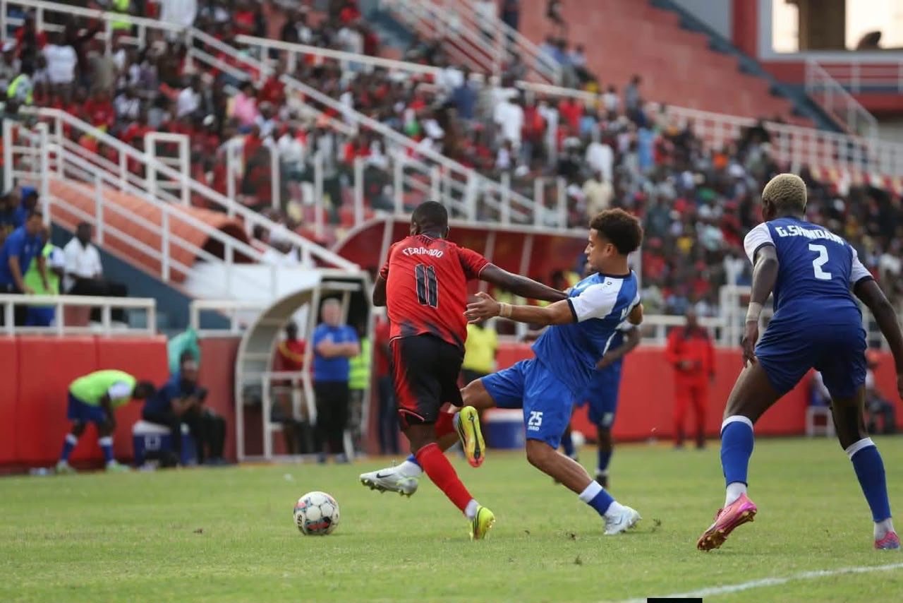 PRÉ-SAISON : Les Aigles du Congo s&rsquo;inclinent face au Primeiro d’Agosto mais retiennent la leçon