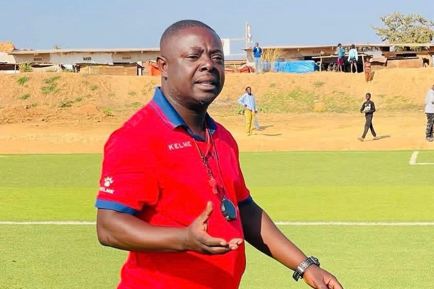 Mercato : l’AS Saint-Luc renouvelle sa confiance à Christopher Nkika