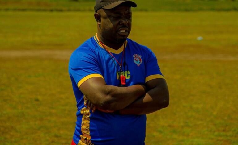 Illicocash ligue 1 : Christophe Kika promet les playoffs à l’AS Saint-Luc