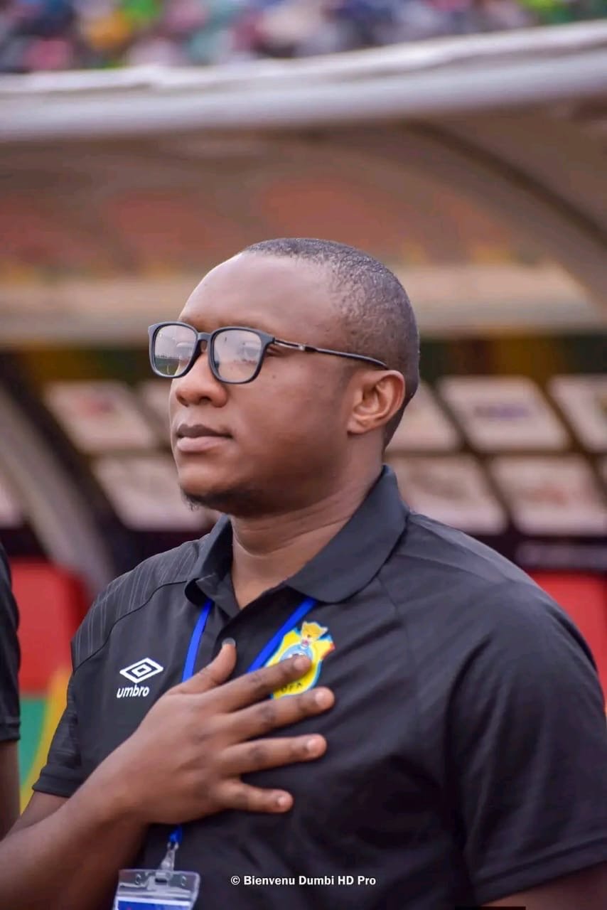 FOOTBALL : GUY BUKASA ANNONCÉ CHEZ LES AIGLES DU CONGO POUR SUCCÉDER À SAMSON ?